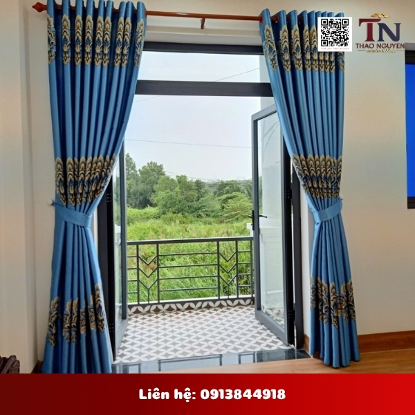 Thi công lắp đặt rèm cửa nhà phố tại Quận 9