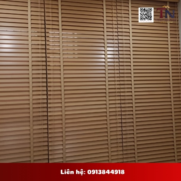 Thi công màn sáo gỗ tại CTY Sầu Riêng Ba Đảo Quận 7