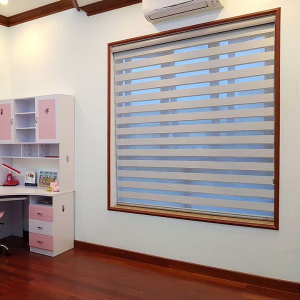 Rèm cầu vồng Hàn Quốc tối giản