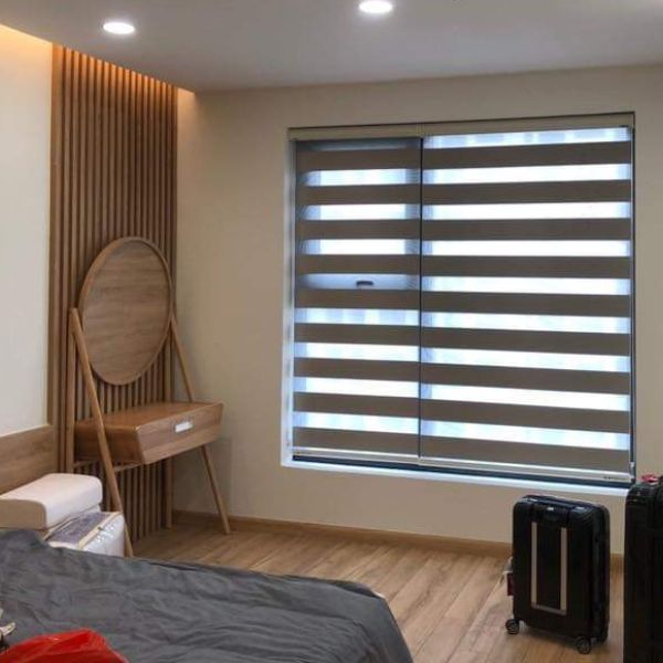 Rèm cầu vồng phòng ngủ màu xám lụa